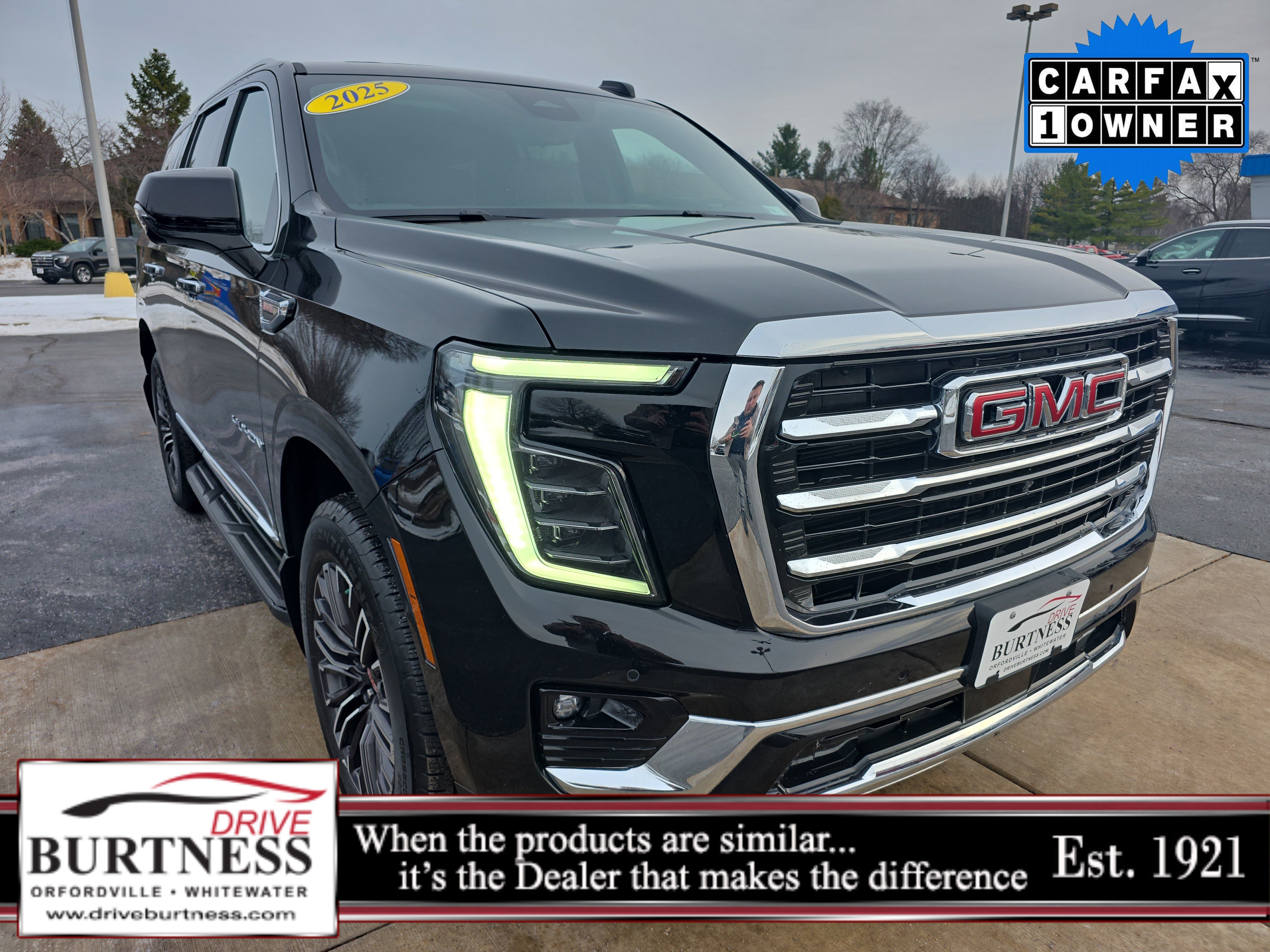 2025 GMC Yukon Base's photo