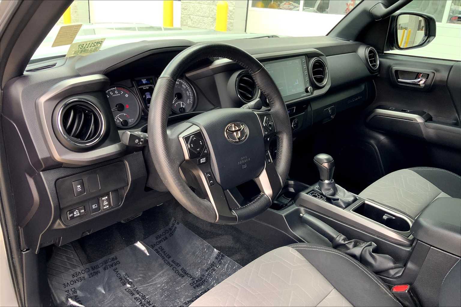 2023 Toyota Tacoma TRD Sport photo 14