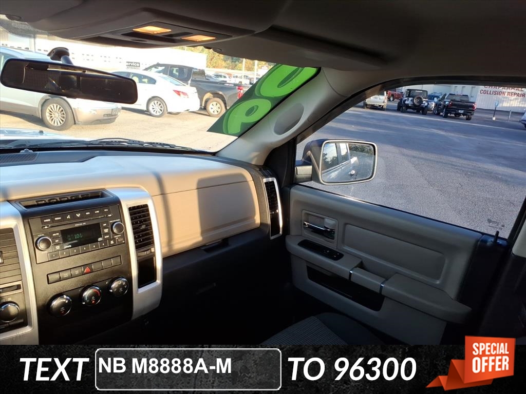 2009 Dodge Ram SLT photo 7