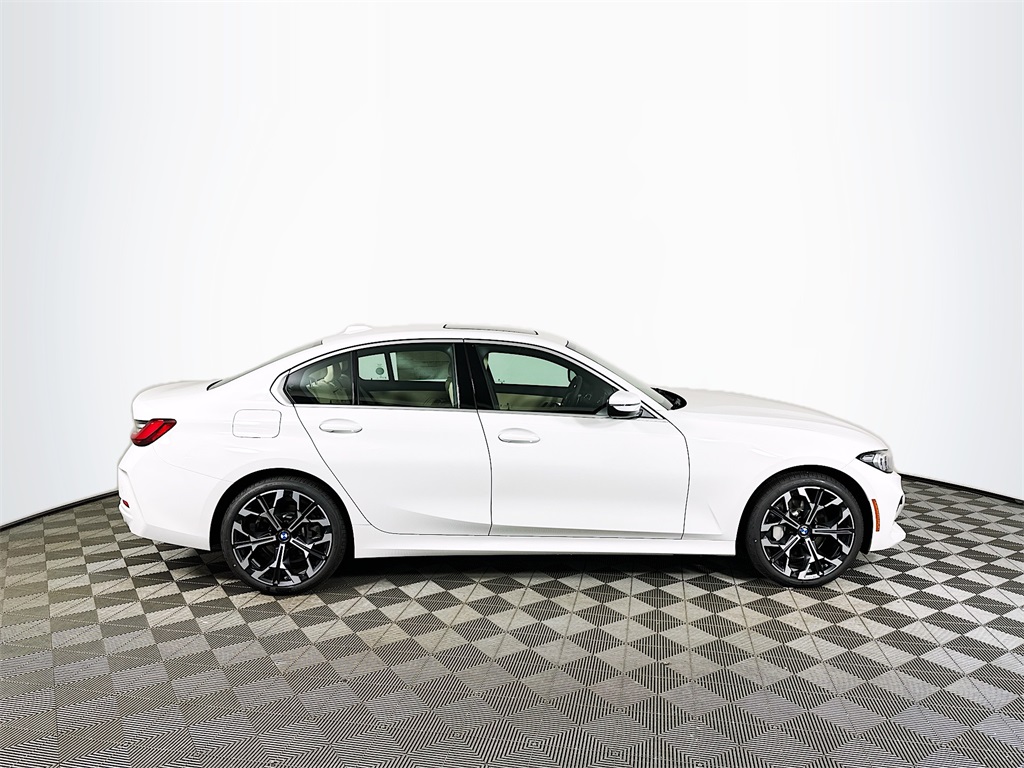 2025 Bmw 330i xDrive photo 4