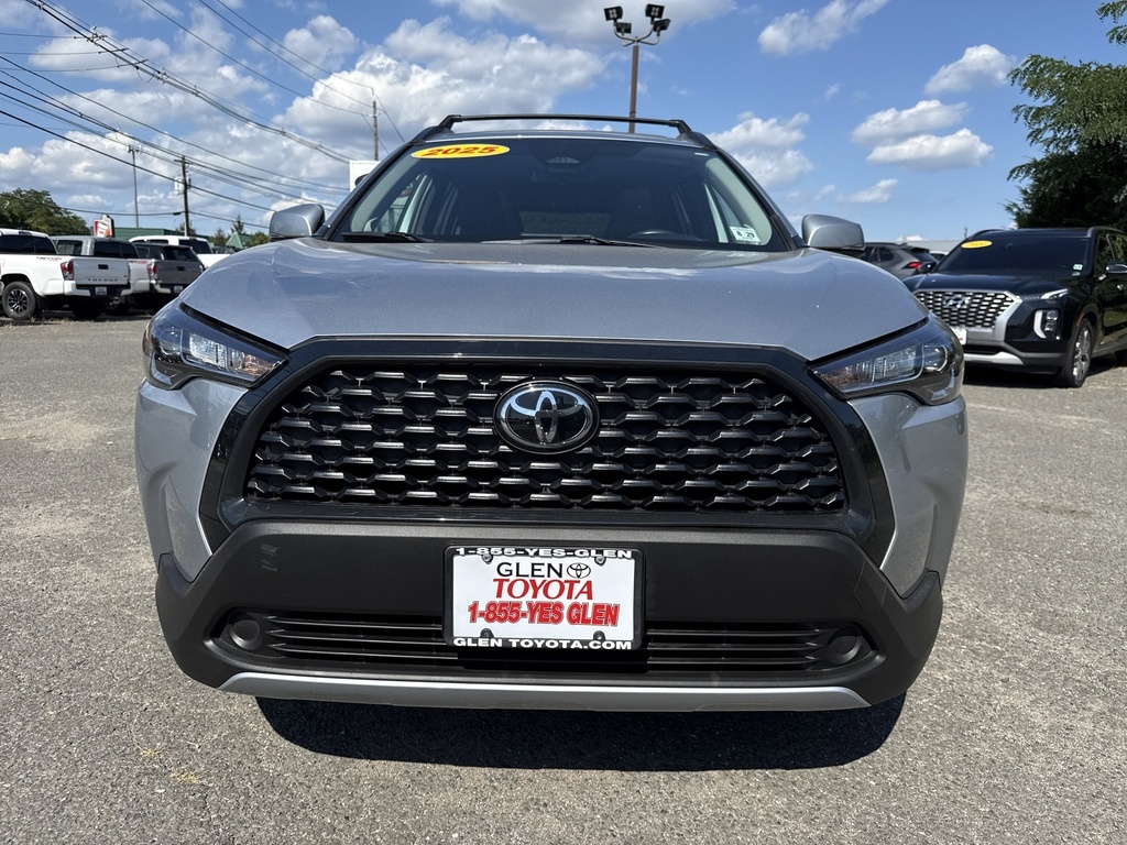 Used 2024 Toyota Corolla Cross LE with VIN 7MUBAABG0RV107250 for sale in Northfield, Minnesota