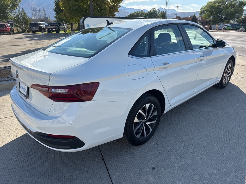 2024 Volkswagen Jetta 1.5T S photo 5