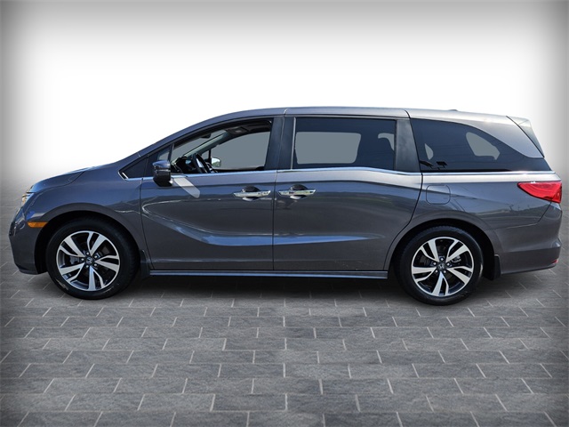 2023 Honda Odyssey Touring photo 3
