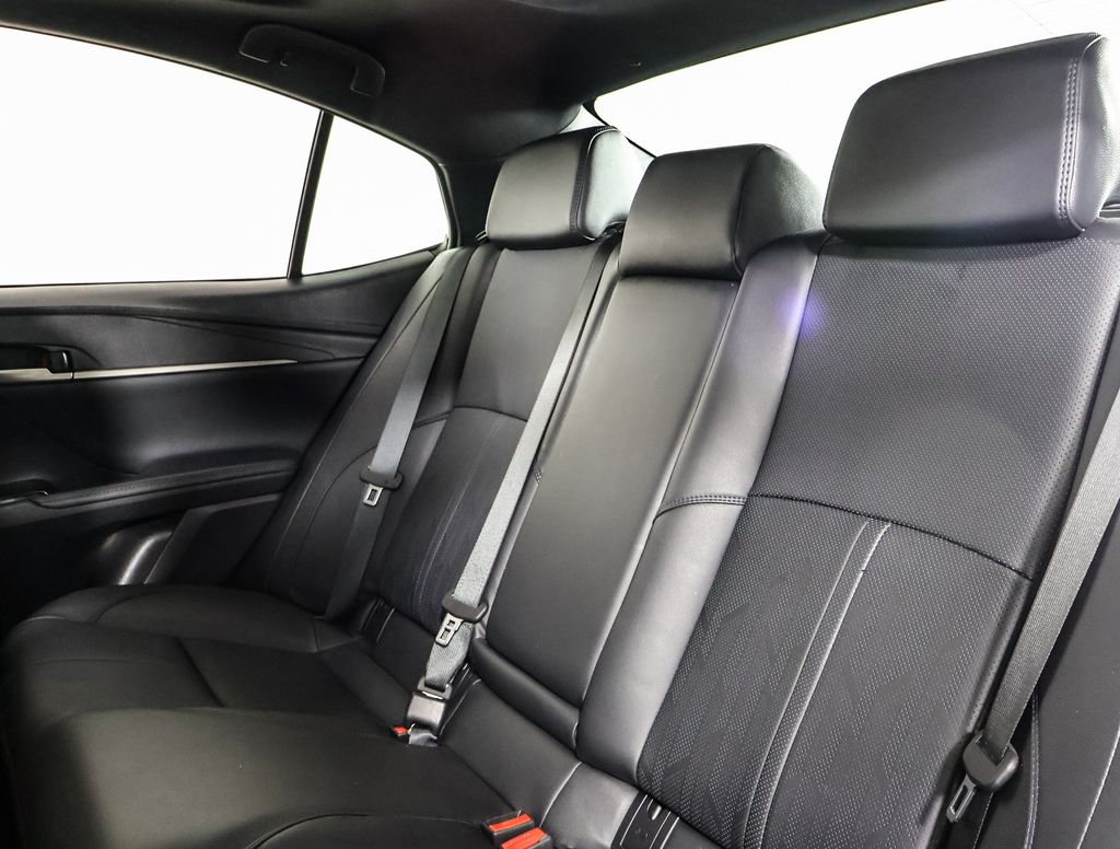 2025 Toyota Camry XSE photo 13