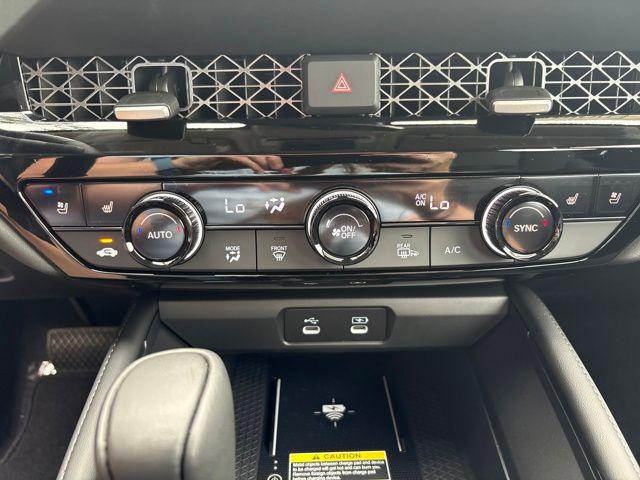 2025 Honda Accord Hybrid Touring photo 12