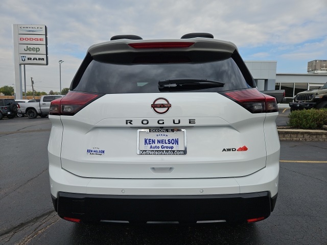 2026 Nissan Rogue SV photo 3