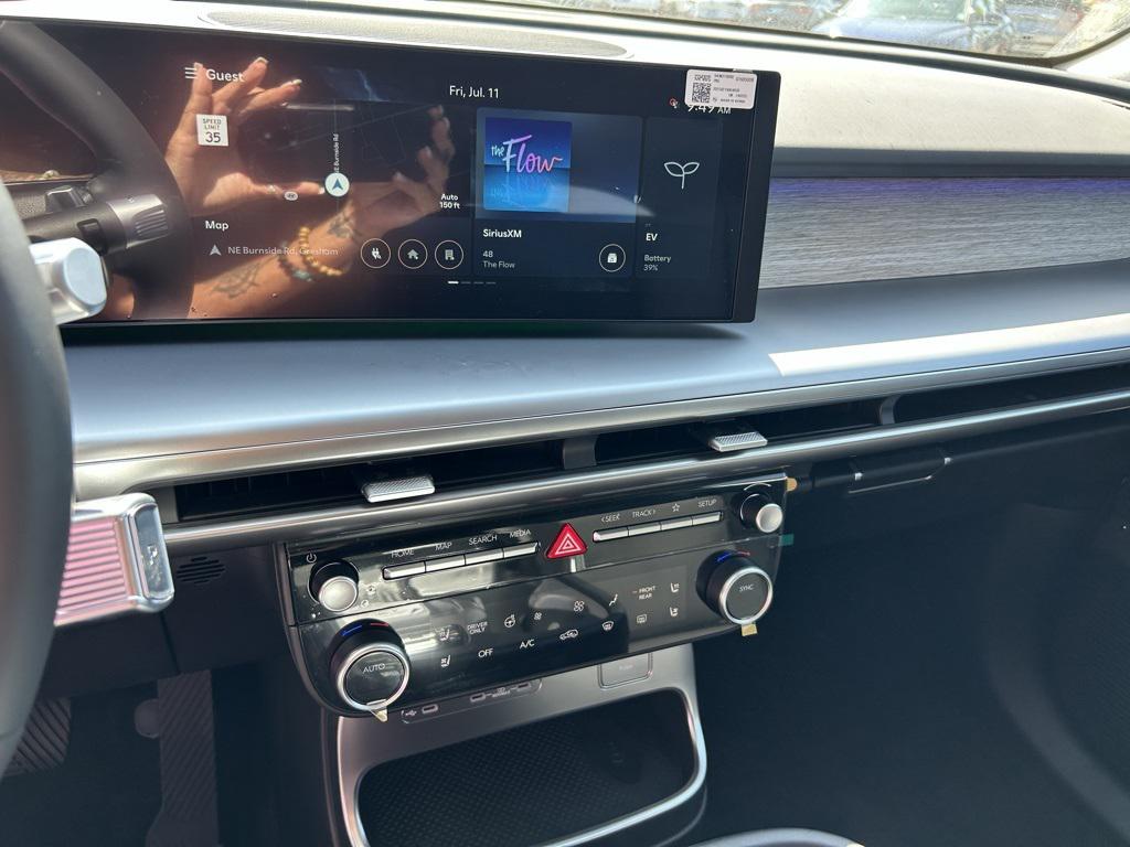 2026 Hyundai Ioniq SEL photo 15