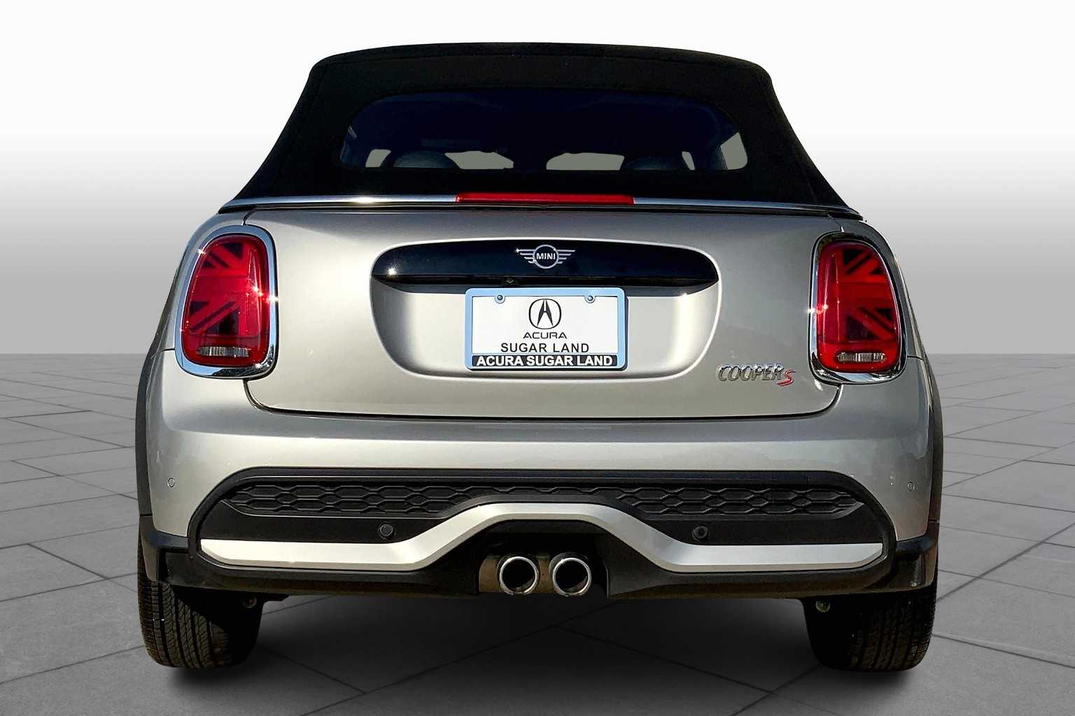 2024 Mini Cooper Convertible S photo 4