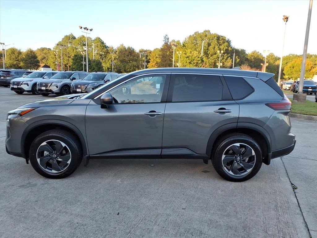 2026 Nissan Rogue SV photo 3