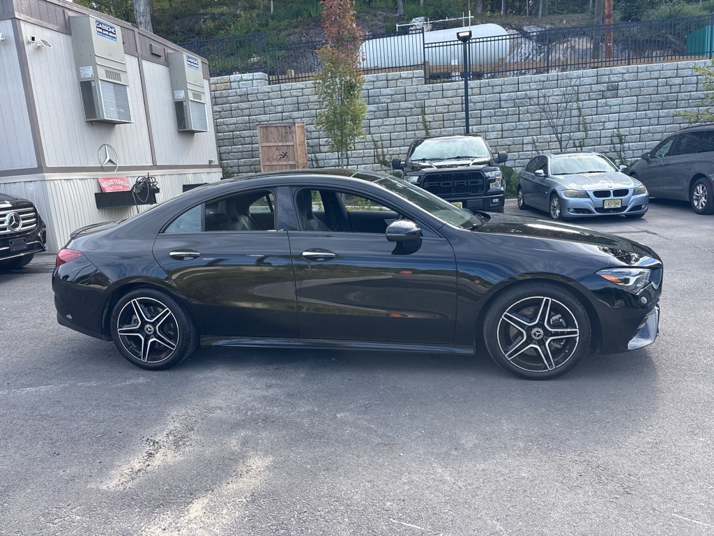 2025 Mercedes Benz CLA 250 4MATIC photo 2