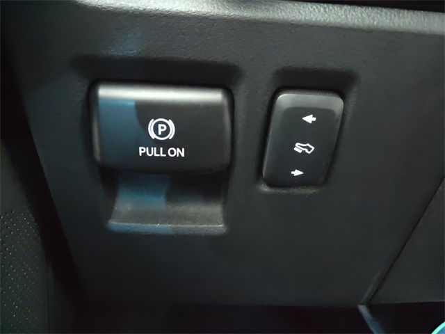 2023 Ford F-150 Lightning Platinum photo 23