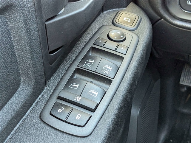 2024 Ram 2500 Tradesman photo 23
