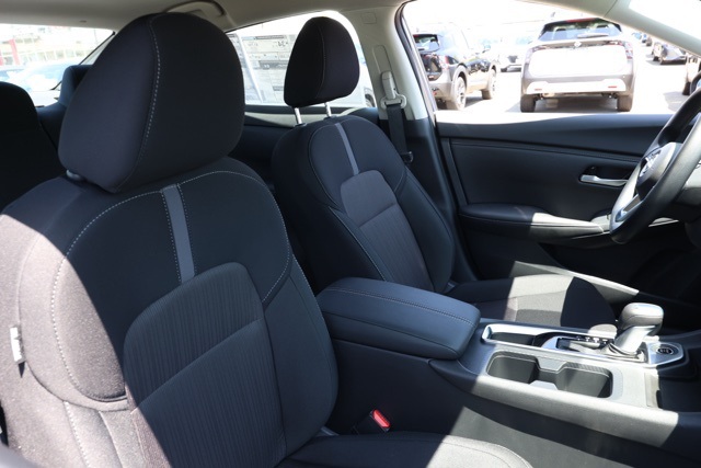 2025 Nissan Sentra SV photo 20