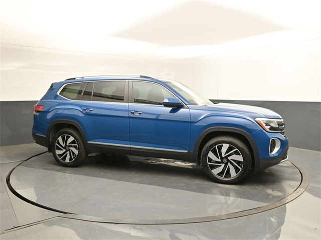 2025 Volkswagen Atlas SEL photo 12