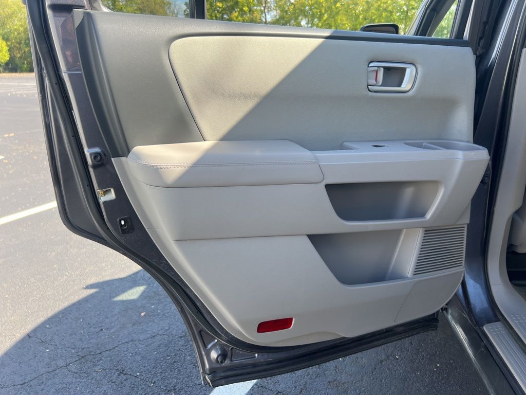 2015 Honda Pilot SE photo 20