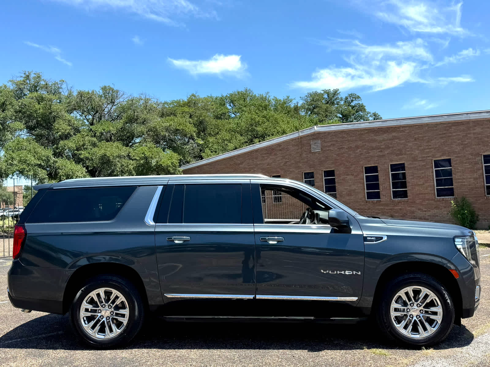 2021 Gmc Yukon XL SLT photo 6