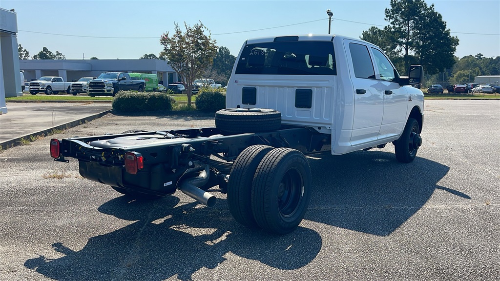2026 Ram 3500 Tradesman photo 8