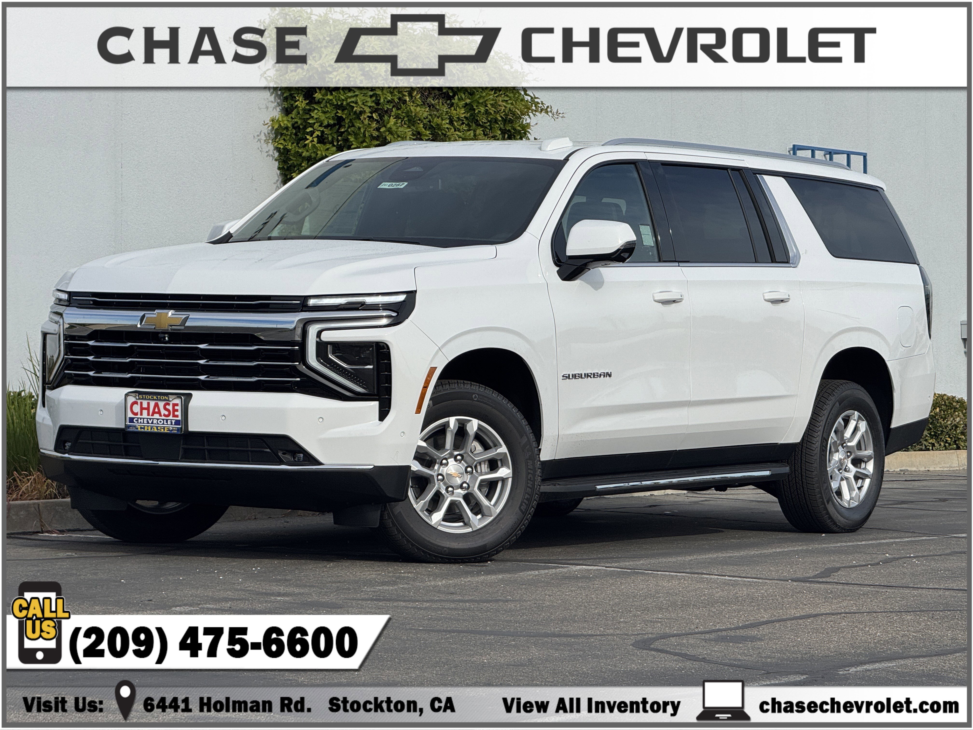2026 Chevrolet Suburban LT's photo