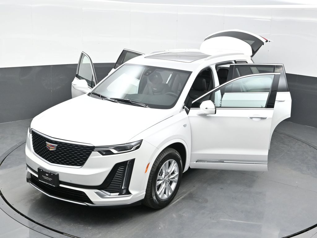 2025 Cadillac XT6 Luxury photo 34