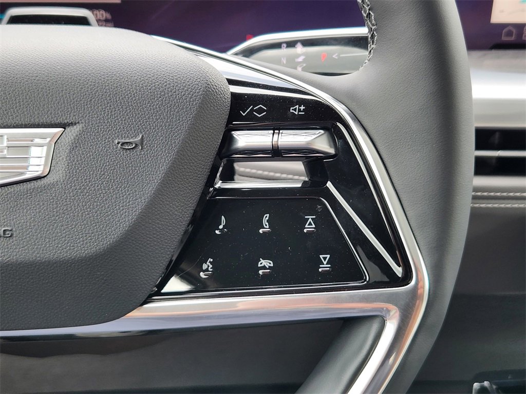 2025 Cadillac Escalade IQ Luxury photo 28