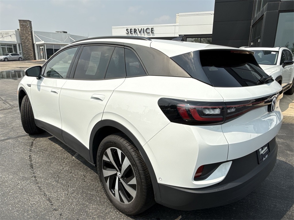 2023 Volkswagen ID.4 Pro photo 8