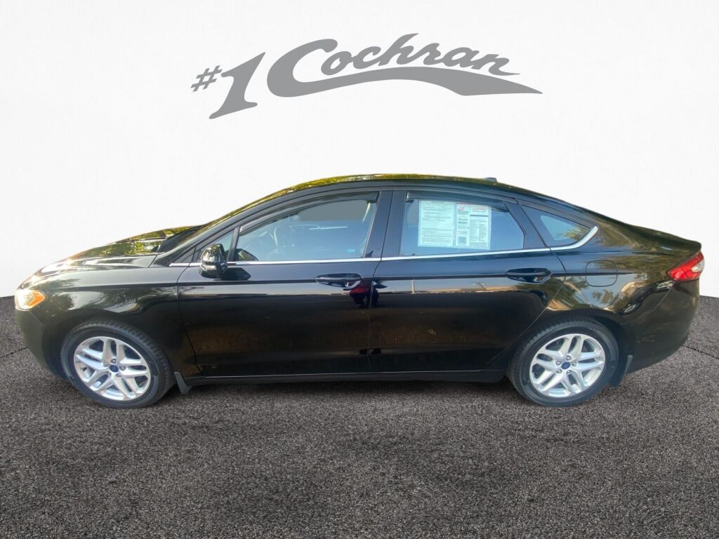 2016 Ford Fusion SE photo 3