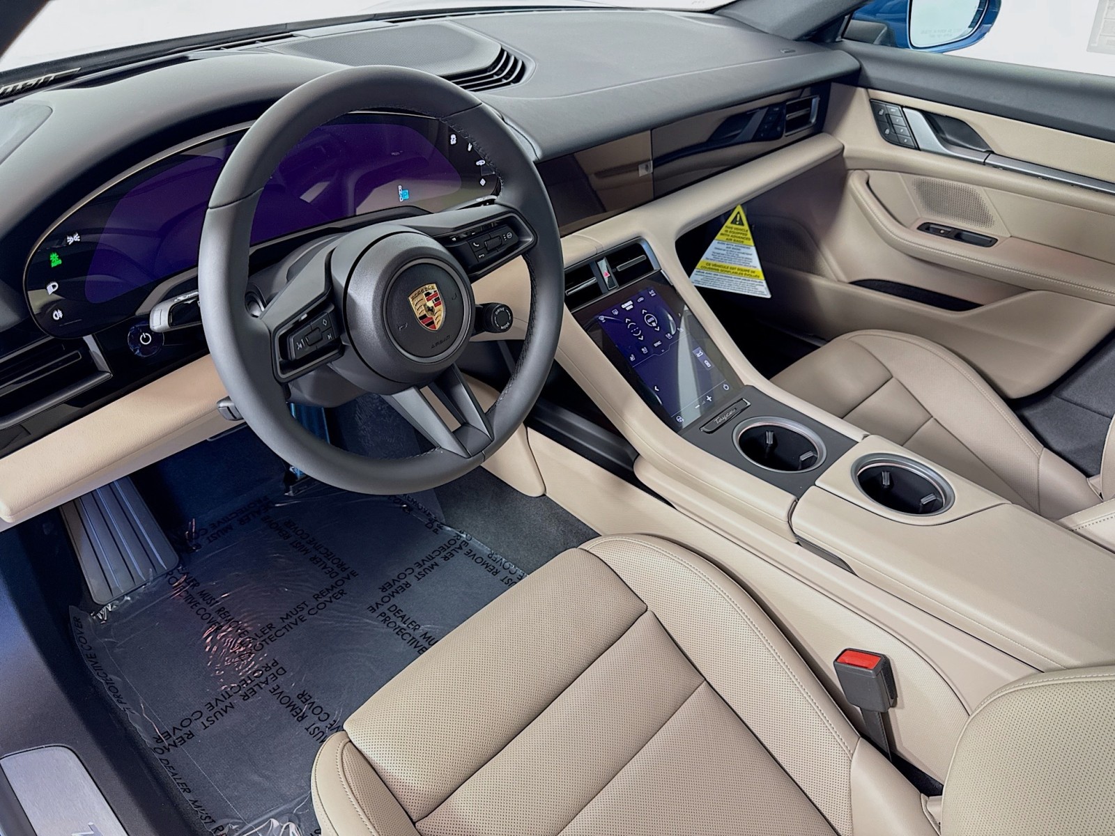 2025 Porsche Taycan 4 photo 4