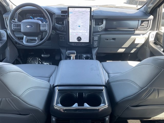 2025 Ford F-150 Lightning Flash photo 13