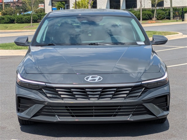 2024 Hyundai Elantra SEL photo 8