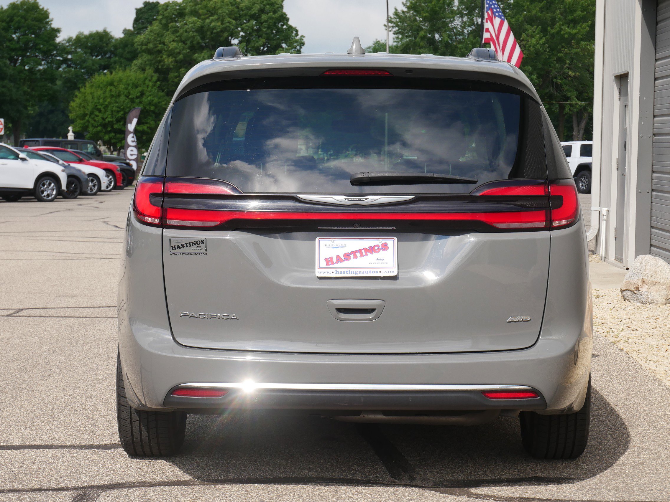 2022 Chrysler Pacifica Touring L photo 4