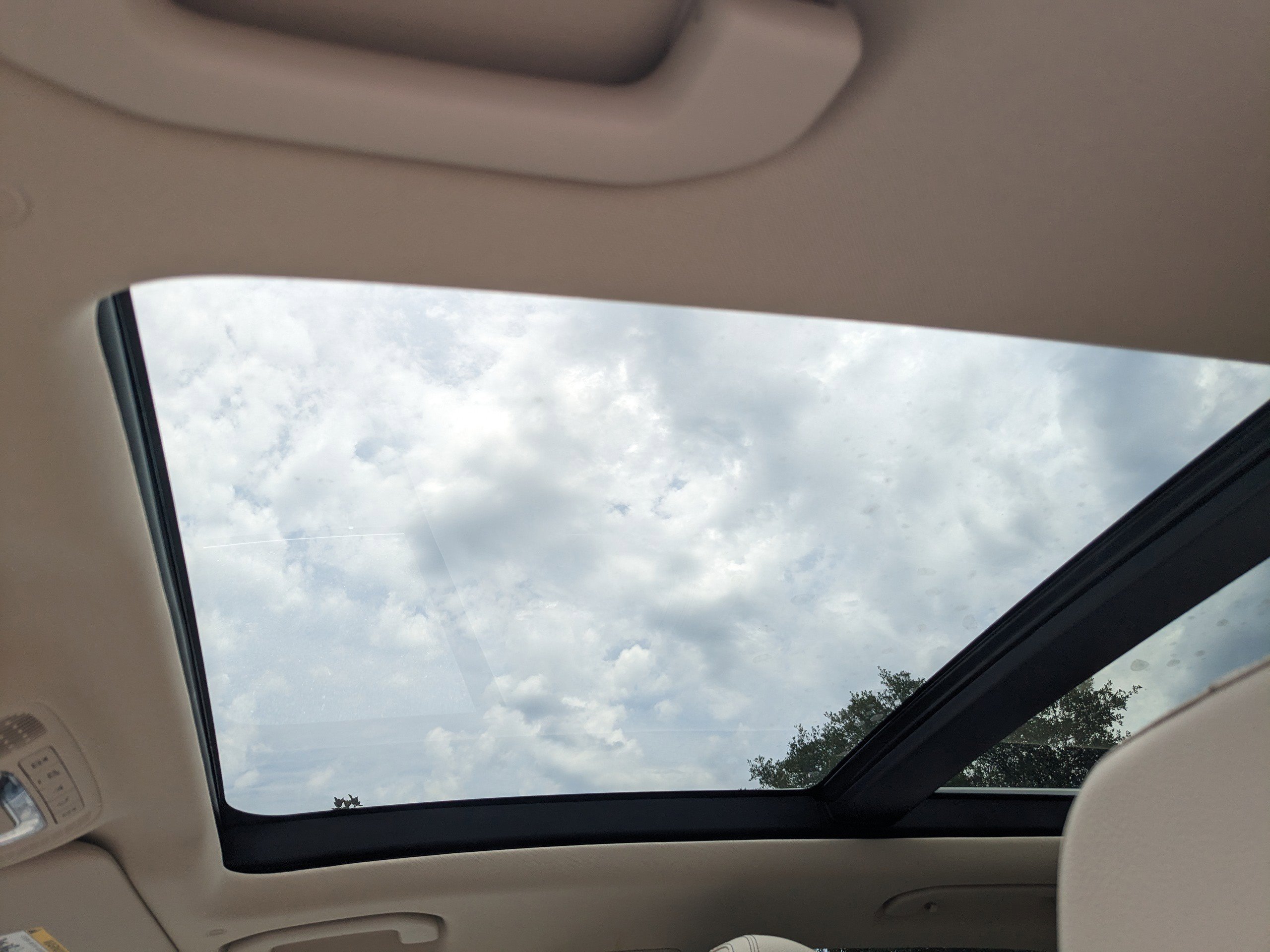 2024 Mercedes Benz GLE 450e photo 3