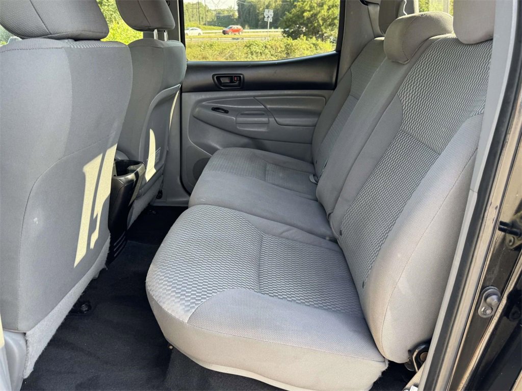 2015 Toyota Tacoma PreRunner photo 16