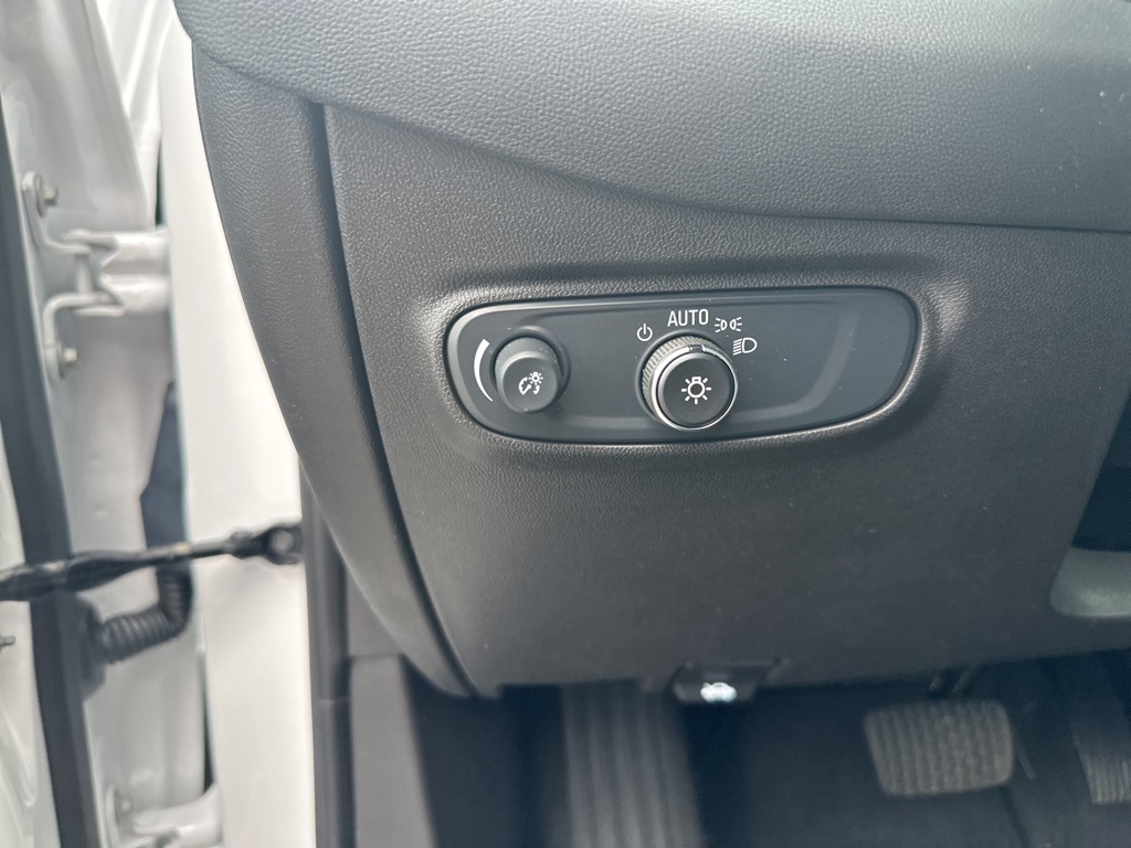 2024 Chevrolet Equinox LT photo 14