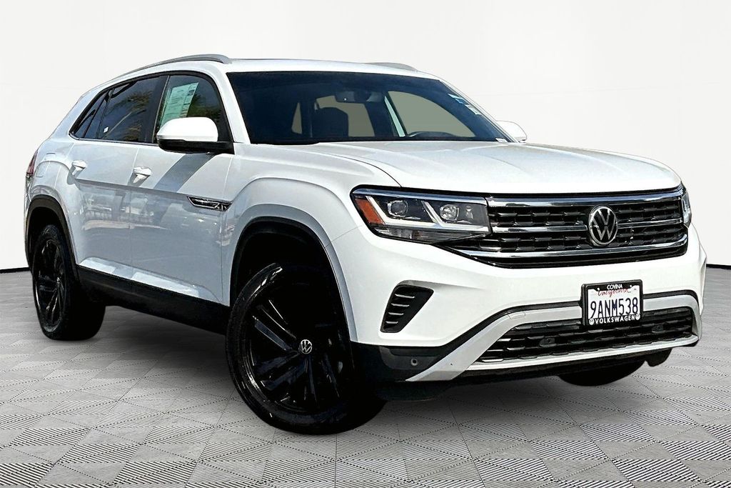 2022 Volkswagen Atlas Cross Sport SE w/Tech