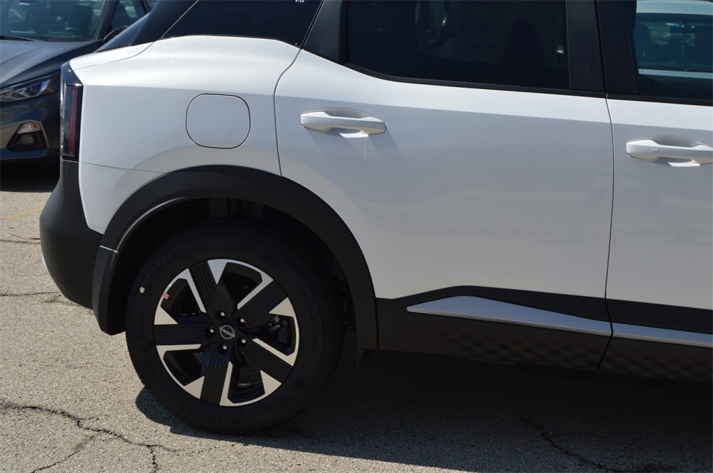 2025 Nissan Kicks SV photo 4