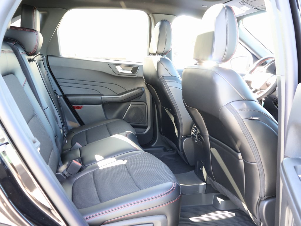 2025 Ford Escape ST-Line Elite photo 12