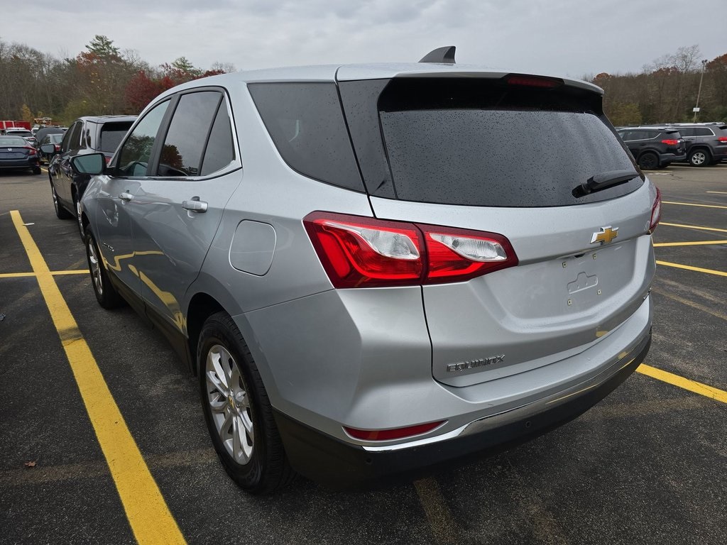 2021 Chevrolet Equinox LT photo 2