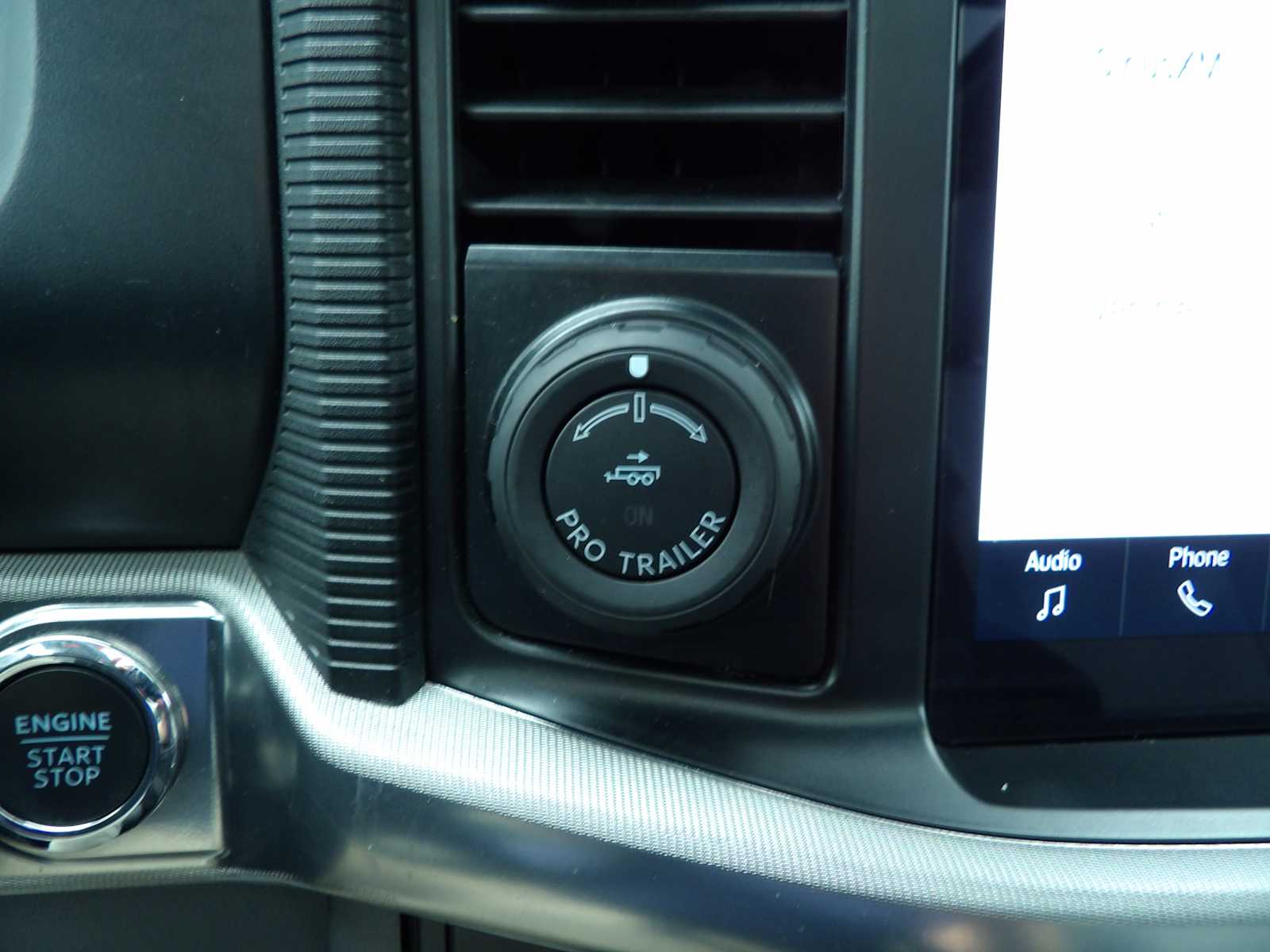 2024 Ford F-150 Lariat photo 21