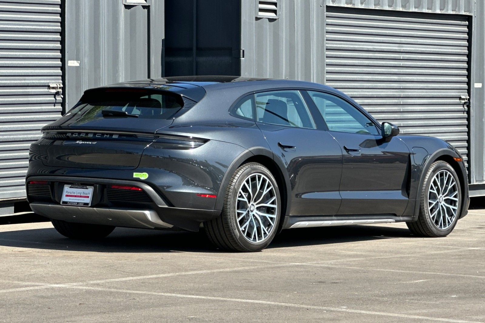 2023 Porsche Taycan 4 Cross Turismo photo 9