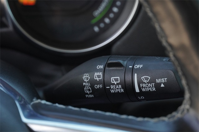 2023 Jeep Wrangler Sahara 4xe photo 28