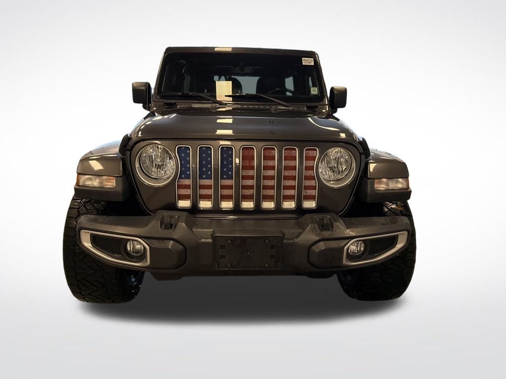 2018 Jeep Wrangler Unlimited Sahara photo 2