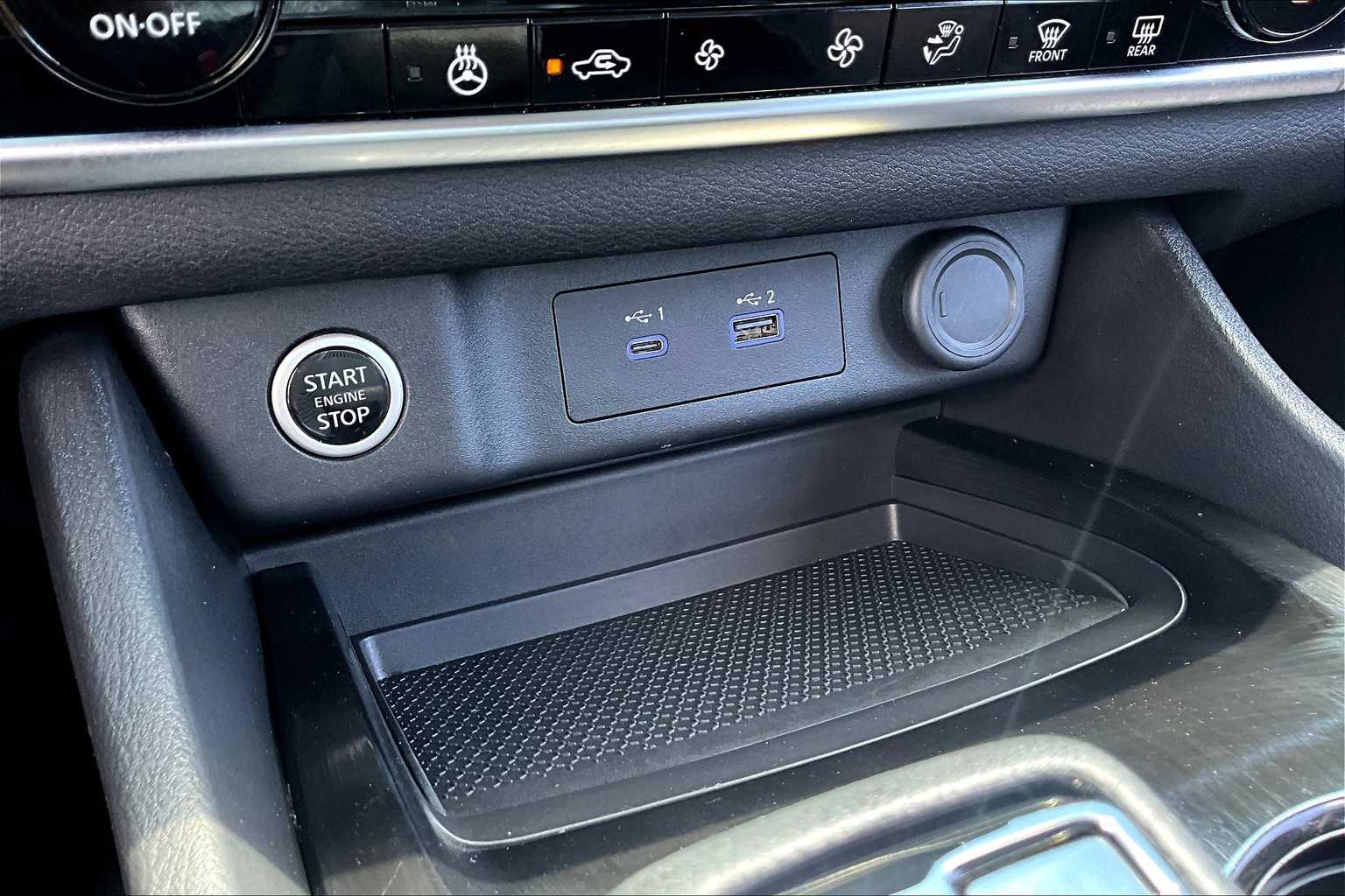 2023 Nissan Rogue SV photo 30