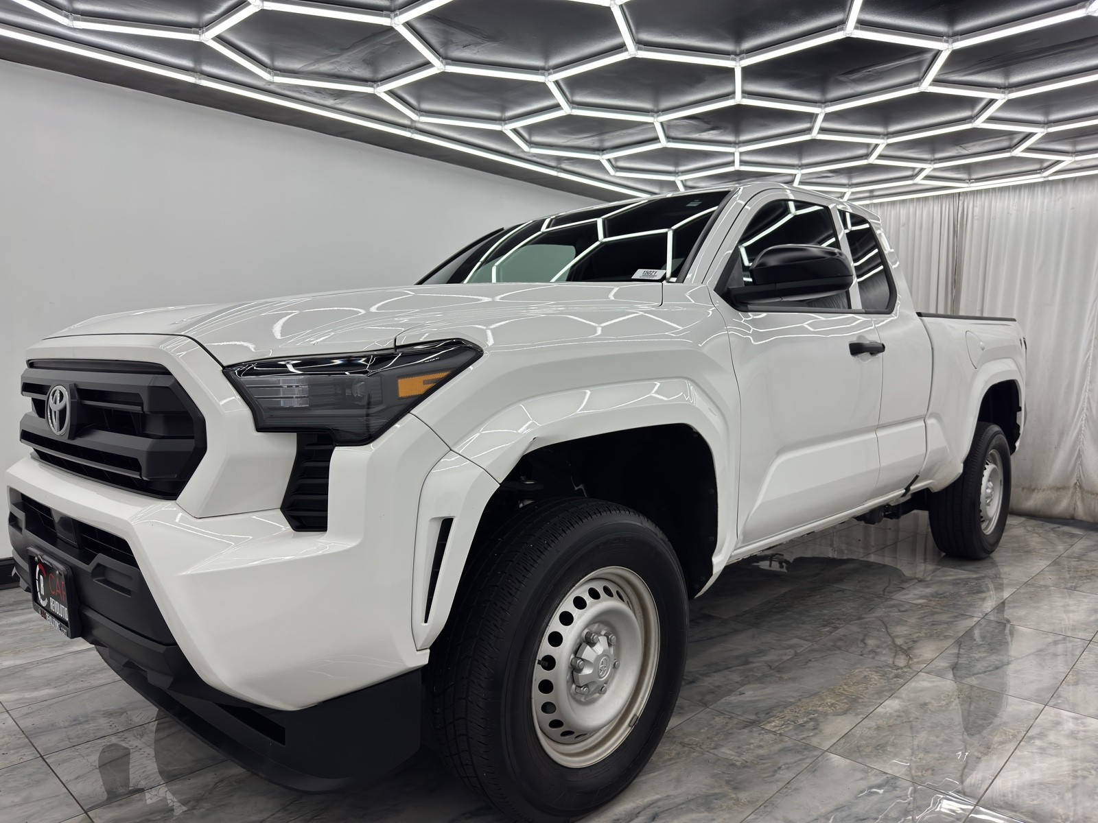 2024 Toyota Tacoma SR XtraCab photo 3