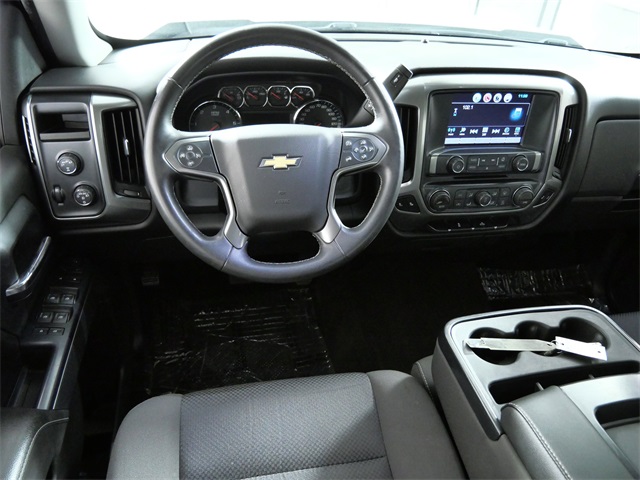2017 Chevrolet Silverado 1500 LT photo 4