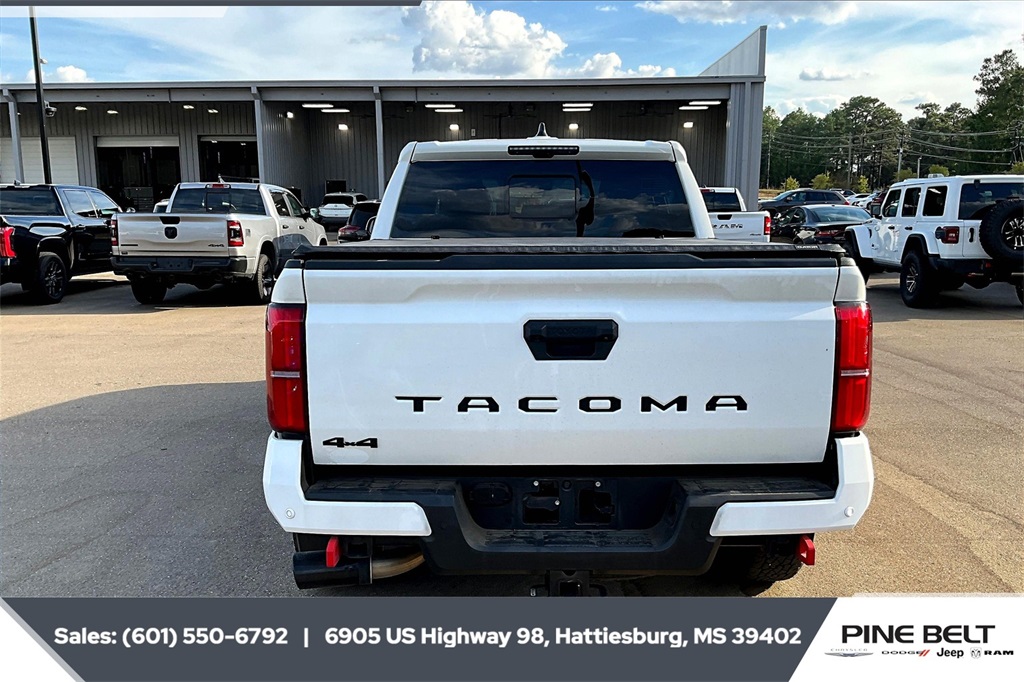 2024 Toyota Tacoma TRD Off-Road photo 4