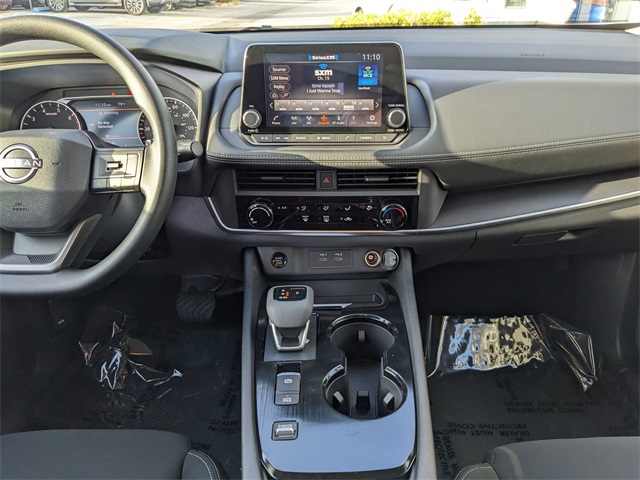 2025 Nissan Rogue S photo 10