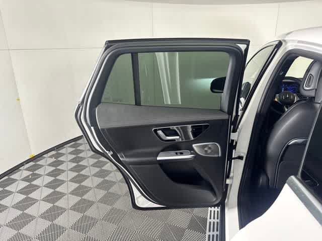 2025 Mercedes Benz EQE SUV 350 photo 27
