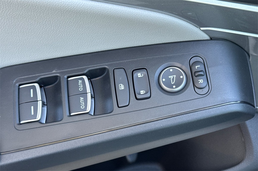 2025 Acura Integra Base photo 12