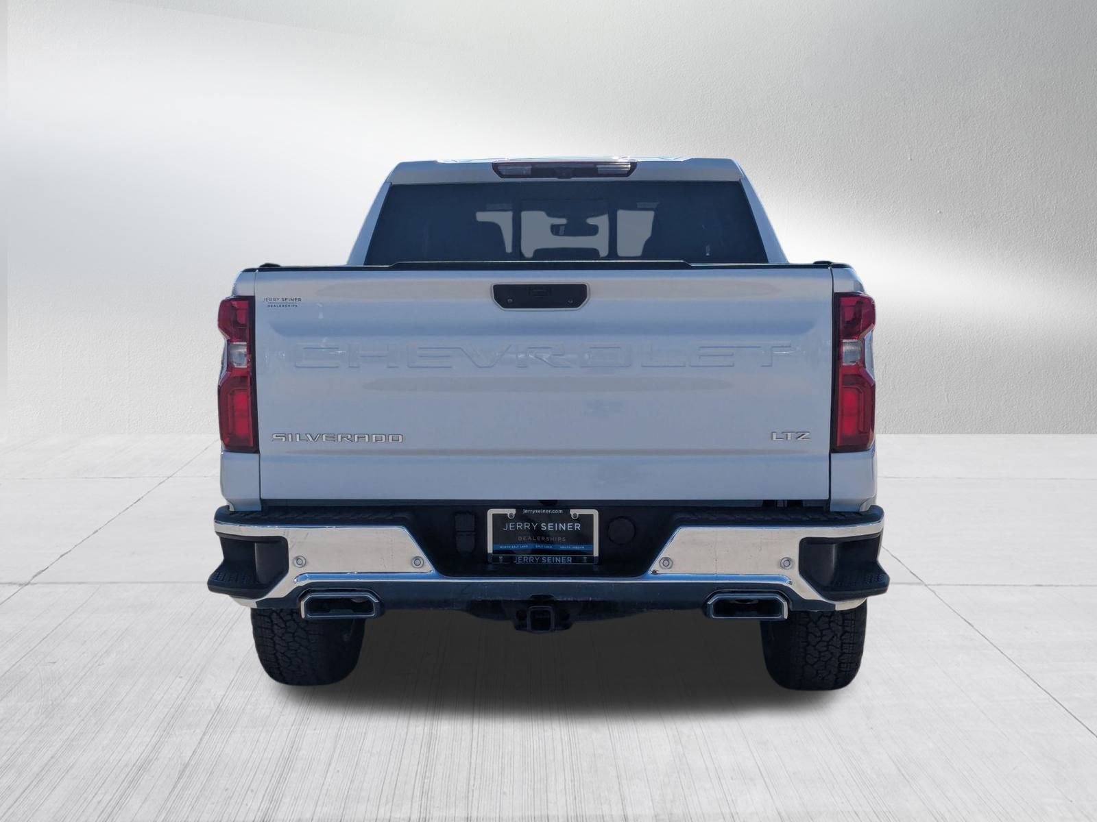 2021 Chevrolet Silverado 1500 LTZ photo 3