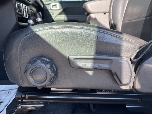2022 Jeep Wrangler Unlimited Sahara Altitude photo 17